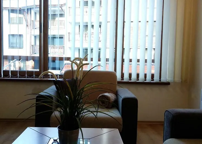 Pine Tree 2 - B7 * 班斯科