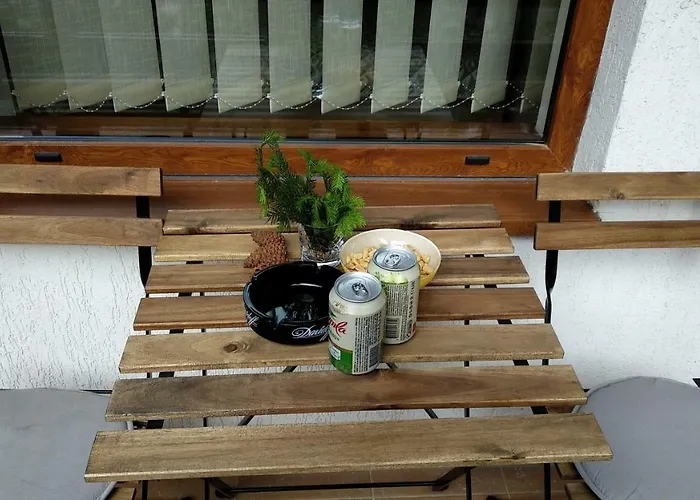 Pine Tree 2 - B7 * 班斯科