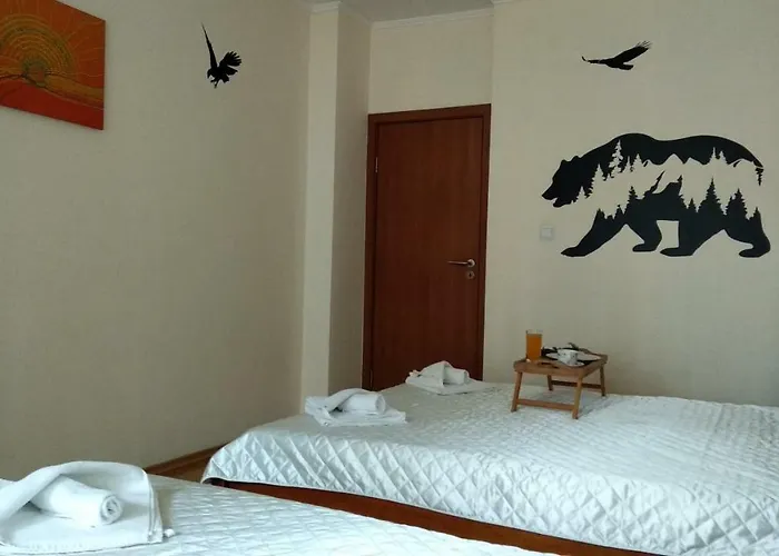 Pine Tree 2 - B7 아파트