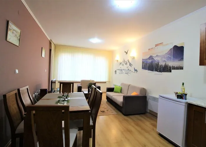 Pine Tree 2 - B7 公寓 *